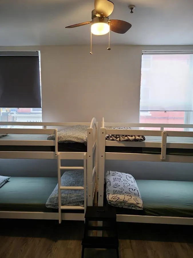 Queen Nest Hotel Toronto 2*,  Canada