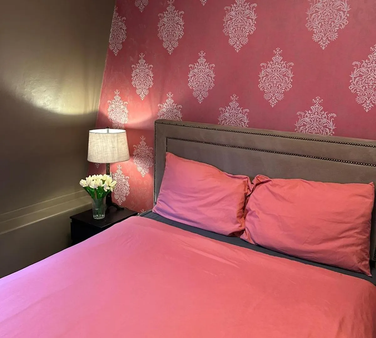 Queen Nest Hotel Toronto