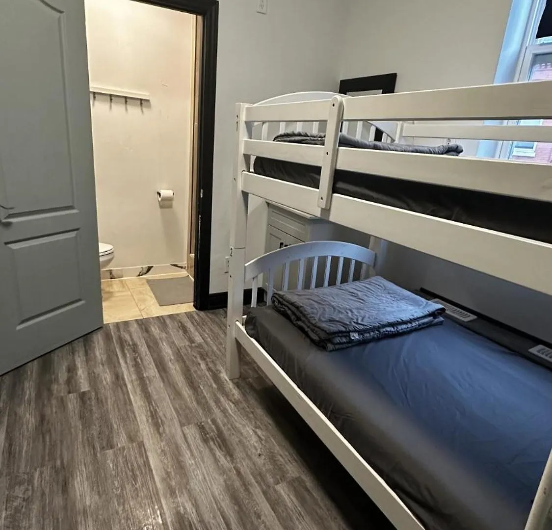 Queen Nest Hotel Toronto 2*,  Canada