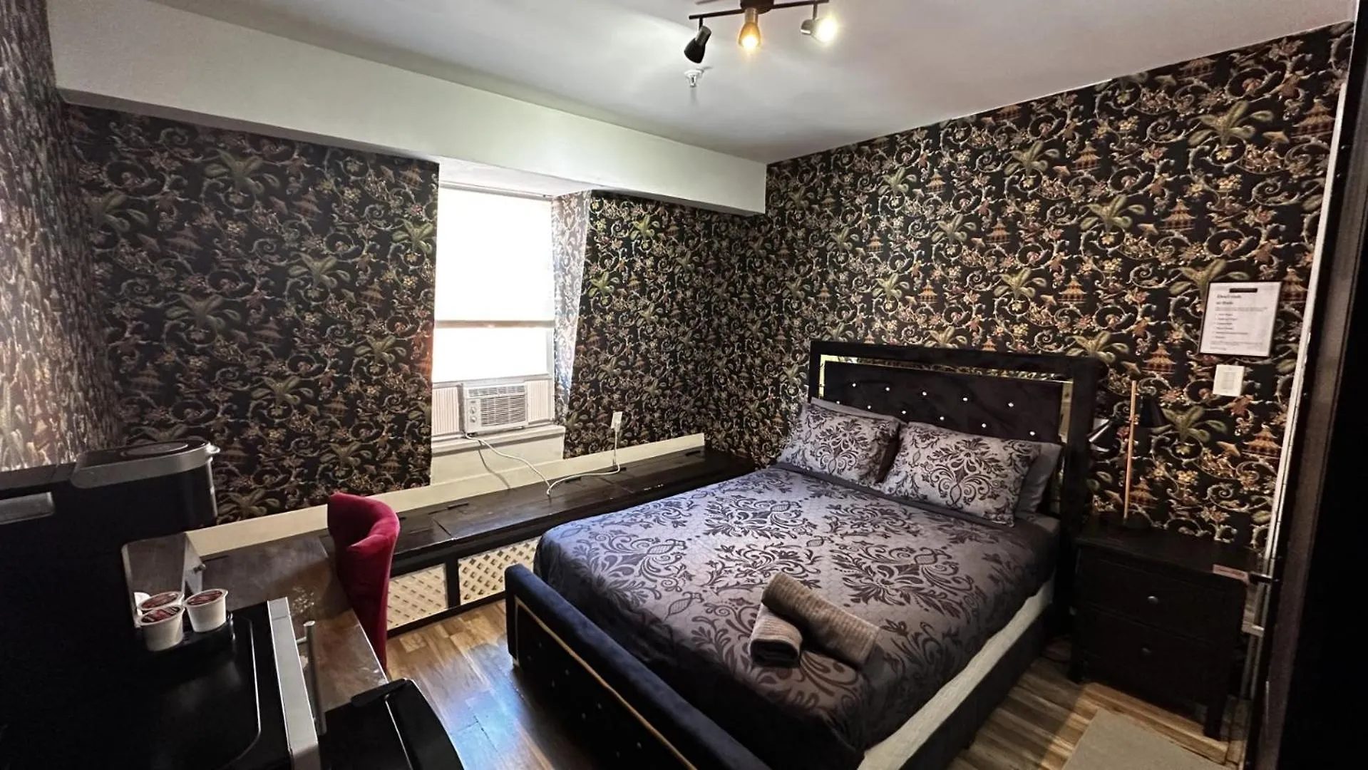 Queen Nest Hotel Toronto Canadá