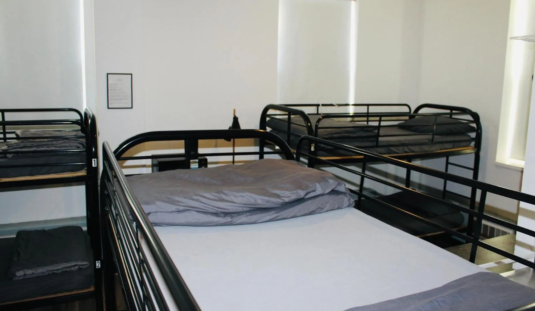 Queen Nest Hotel Toronto 2*,